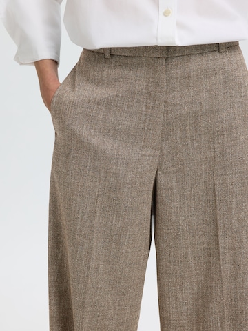 SELECTED - Pierna ancha Pantalón de pinzas en marrón