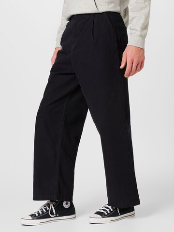 WEEKDAY Wide leg Pleat-front trousers 'Nikolas' in Black: front