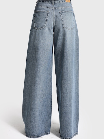 Wide Leg Jean 'ELENA PALAZZO MID RISE JEANS' IT'S BASIC en bleu