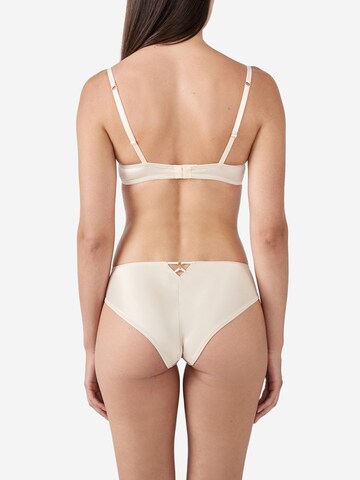 ETAM Slip in Beige