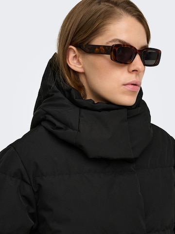 Veste d’hiver 'ONLSum' ONLY en noir