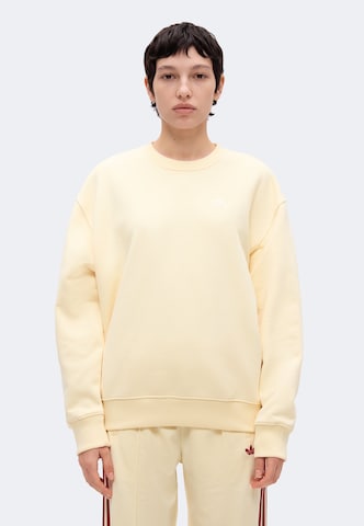 ADIDAS ORIGINALS Свитшот 'Essentials' в Желтый: спереди
