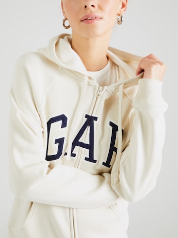 GAP Sweatjacke 'HERITAGE' in Weiß