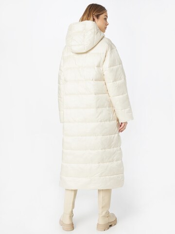 Cappotto invernale di OOF WEAR in beige