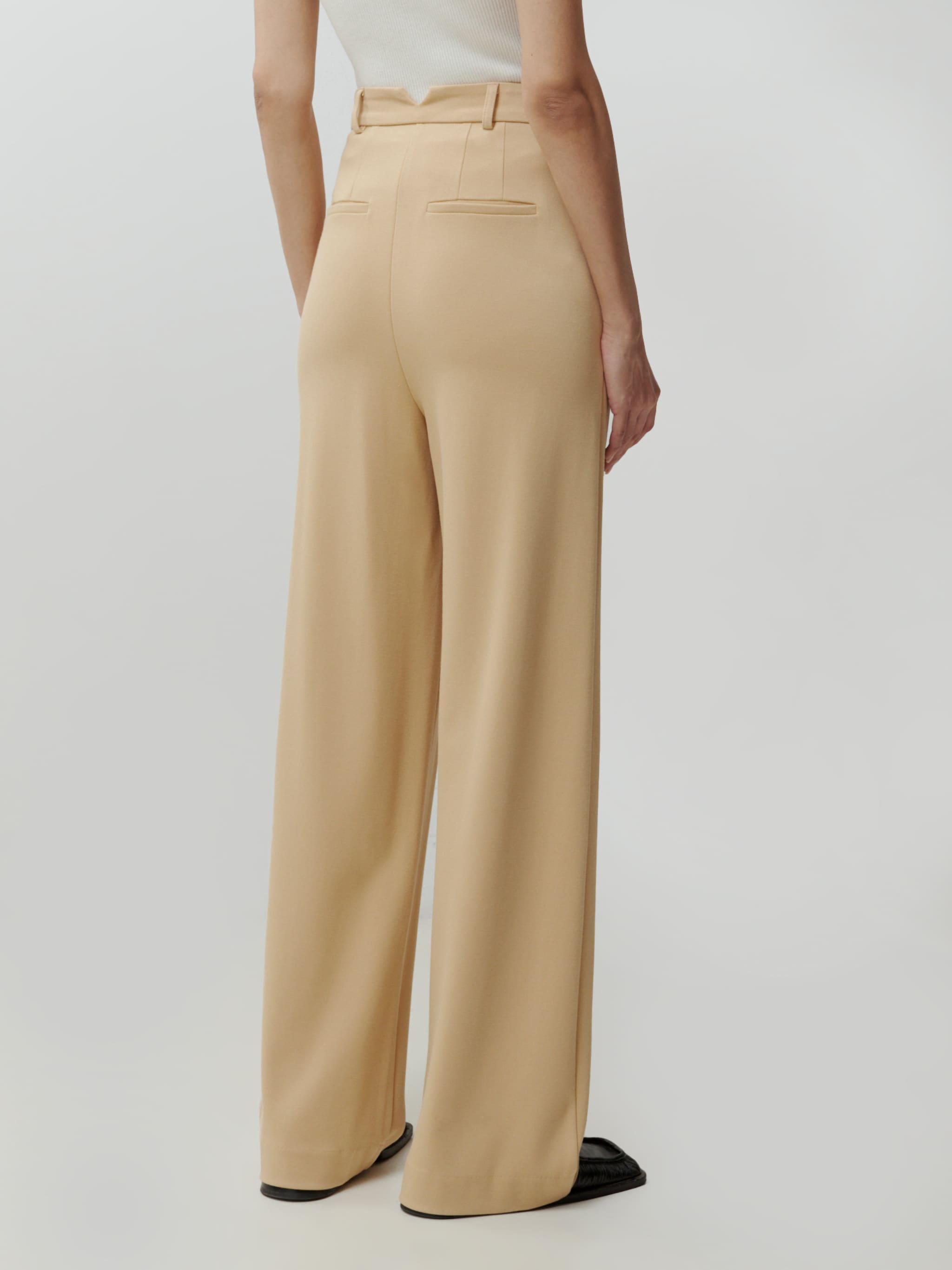 EDITED Producten Bandplooibroek 'Sude' Beige