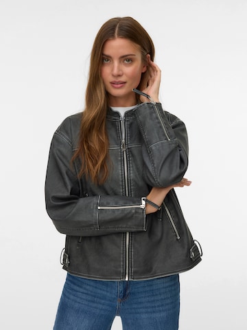 VERO MODA - Chaqueta de entretiempo 'VMPAMELA' en gris: frente