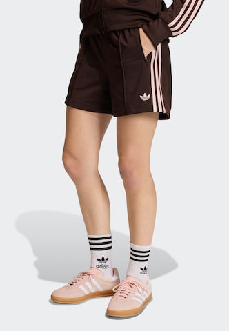 Loosefit Pantaloni 'Firebirs Classic' di ADIDAS ORIGINALS in marrone: frontale