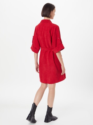 Molly BRACKEN - Vestido camisero en rojo