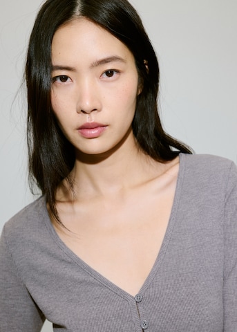 MANGO - Camiseta 'PAN' en gris