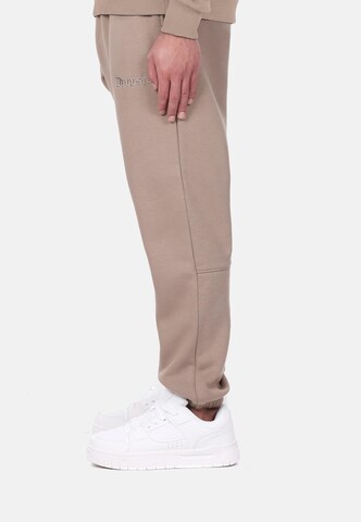 Dropsize Конический (Tapered) Штаны 'Embo V3' в Коричневый