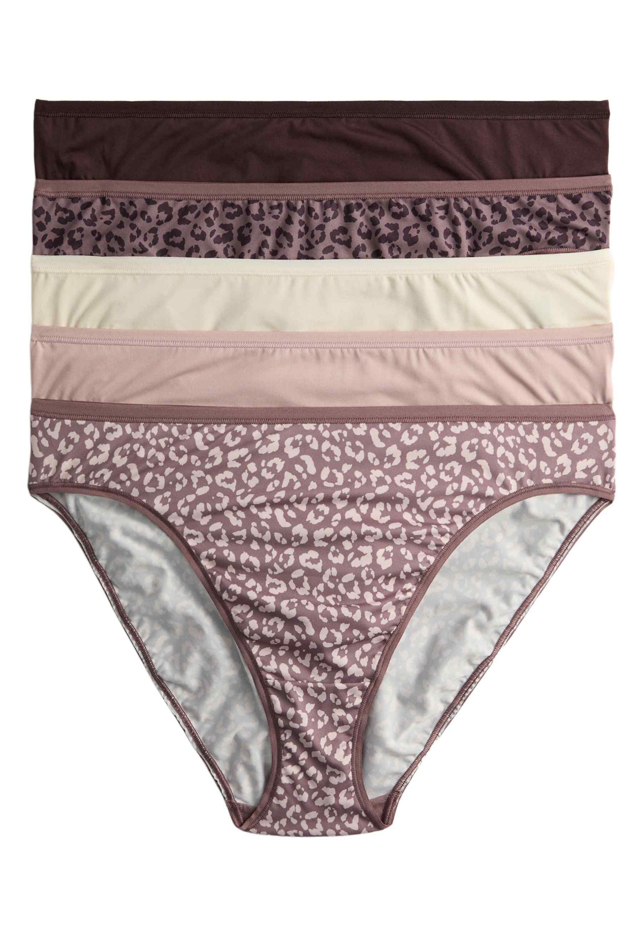Marks & Spencer Slip in Beige: voorkant