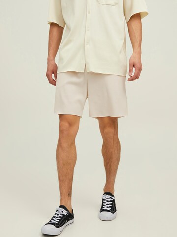 JACK & JONES Loosefit Shorts in Beige: predná strana