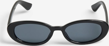 Lunettes de soleil 'PCKarla' PIECES en noir : devant