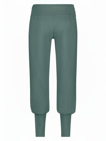 Urban Goddess Yoga & Activewear Loose fit Harem Pants 'Devi Yoga und Pilates Harem' in Green
