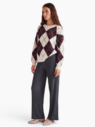 VERO MODA Свитер в Бежевый