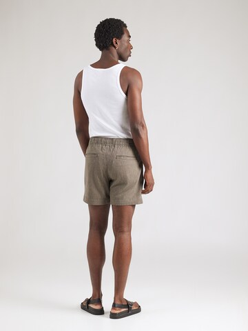 Abercrombie & Fitch Normalny krój Spodnie w kolorze zielony