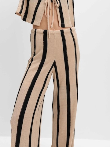 Marks & Spencer Wide Leg Hose in Beige
