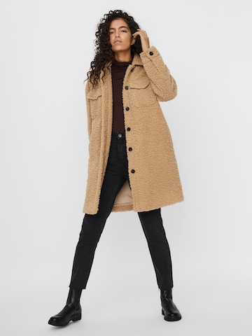 VERO MODA Between-Seasons Coat 'Kyliefilucca' in Brown