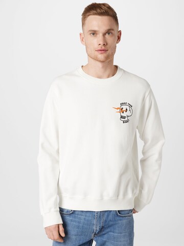 Nudie Jeans Co Sweatshirt in Wit: voorkant