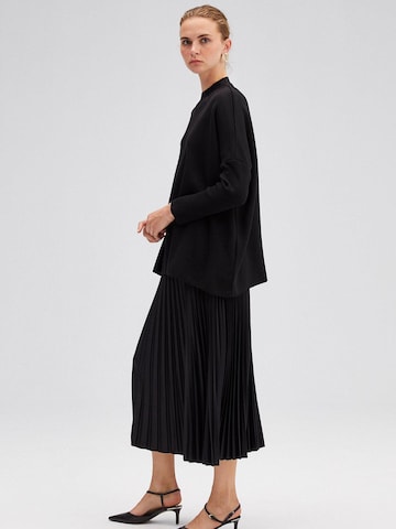 Pullover 'Drop Shoulder Knit Tunic' di Touché Privé in nero