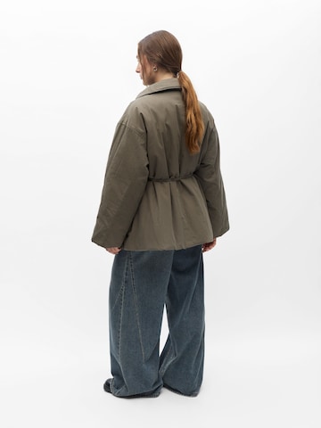 Veste mi-saison 'OBJPinea' OBJECT en gris