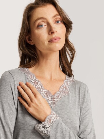 Chemise de nuit ' Natural Elegance ' Hanro en gris
