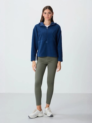 Tommy Life Fleece Jacket in Blue