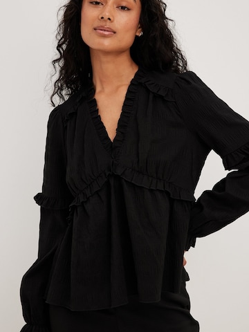 NA-KD Blouse in Zwart: voorkant