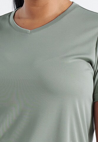 ENDURANCE Performance Shirt in Green