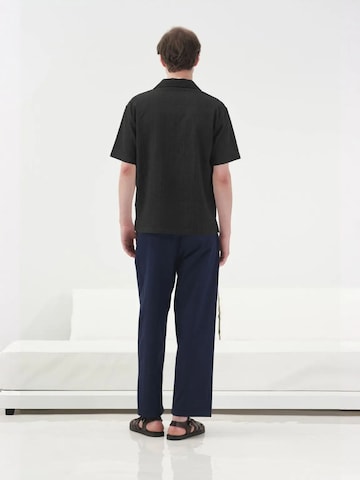 Coupe regular Chemise Giesto en noir