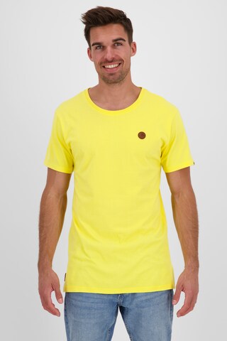 Alife and Kickin - Camisa 'MaddoxAK' em amarelo: frente