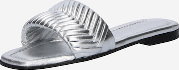 Kennel & Schmenger Mules 'HOLLY' in Silver: front