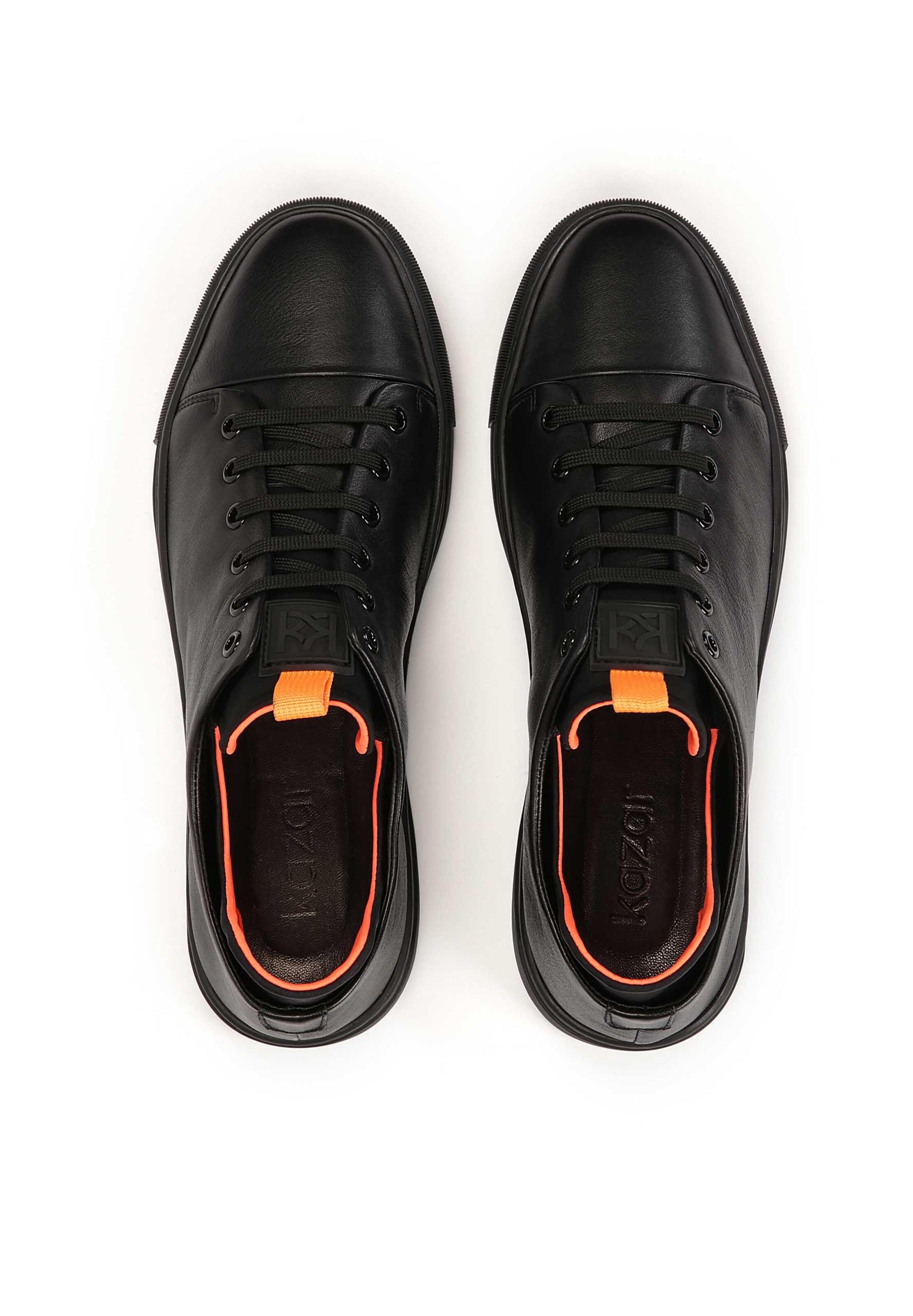 Baskets basses Kazar en noir