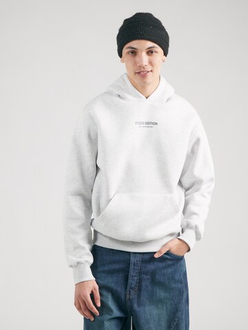 ALPHA INDUSTRIES Sweatshirt 'Studio Edition' in Grey