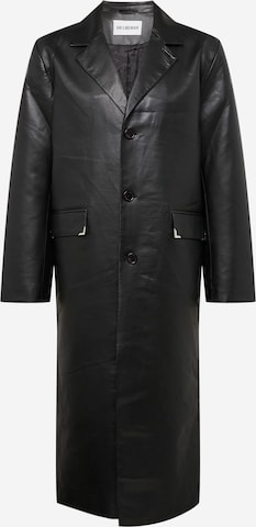 Han Kjøbenhavn Between-Seasons Coat in Black: front