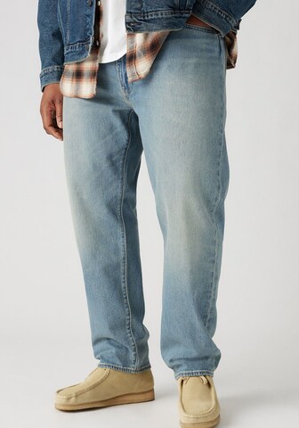 Levi's® Big & Tall Tapered Jeans in Blauw: voorkant