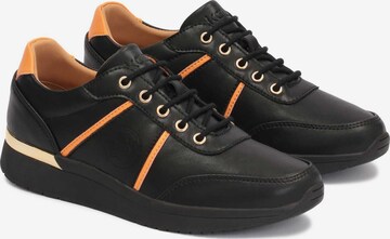 Sneaker bassa di Kazar in nero