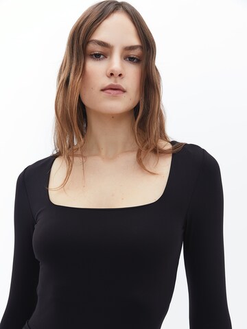 Shirtbody OXXO en noir