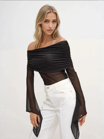 Hiccup Shirt in Black