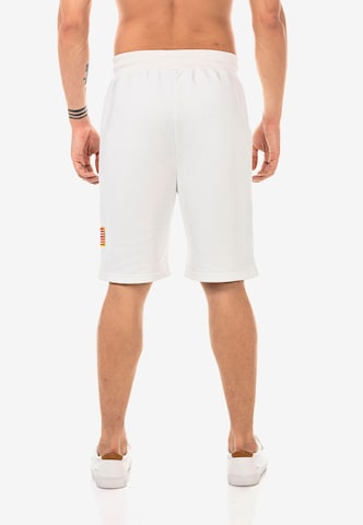 Redbridge Regular Shorts 'Plano' in Weiß
