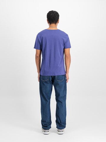 ALPHA INDUSTRIES T-shirt i lila