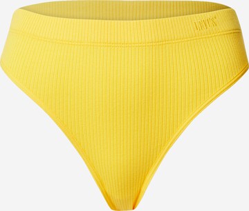LEVI'S ® Panty in Yellow: front