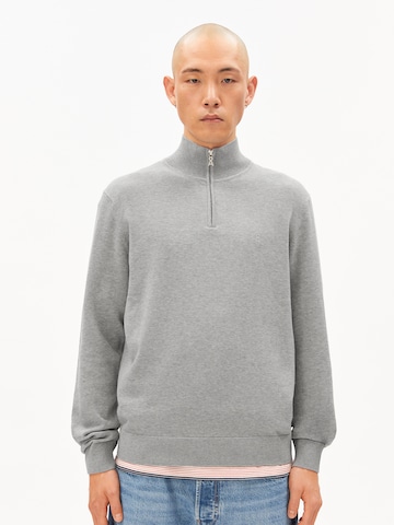 ARMEDANGELS Pullover FAABES in Grau: Vorderseite
