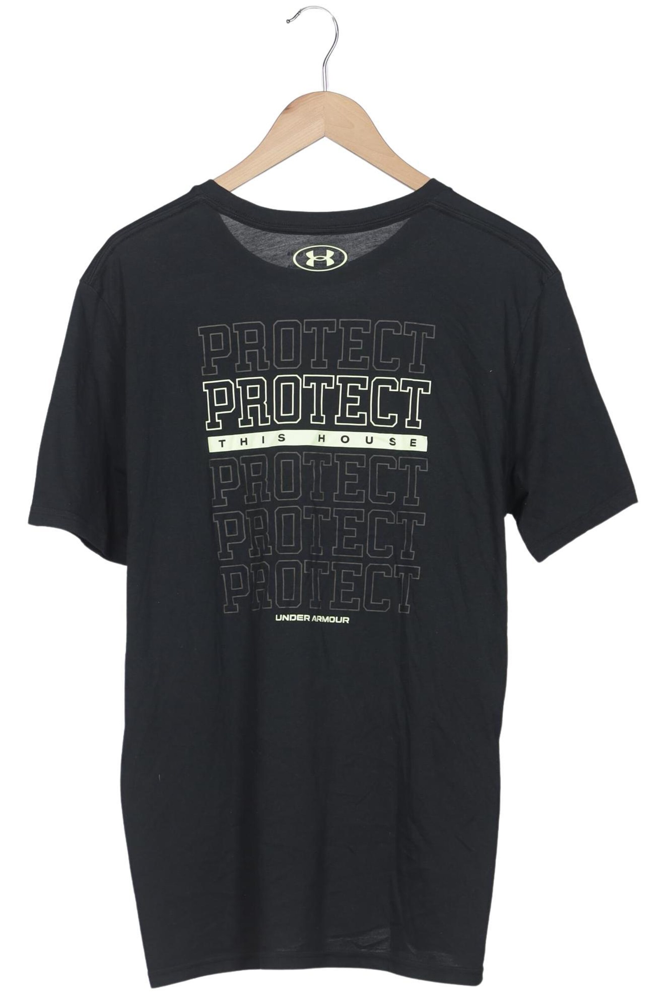 UNDER ARMOUR Shirt in XL in Black