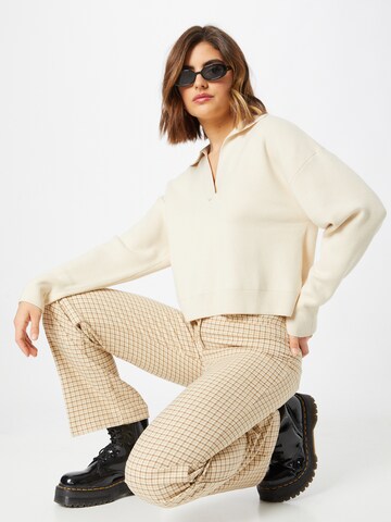 Monki Pullover in Beige