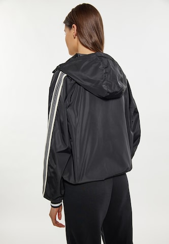 myMo ATHLSR Übergangsjacke in Schwarz