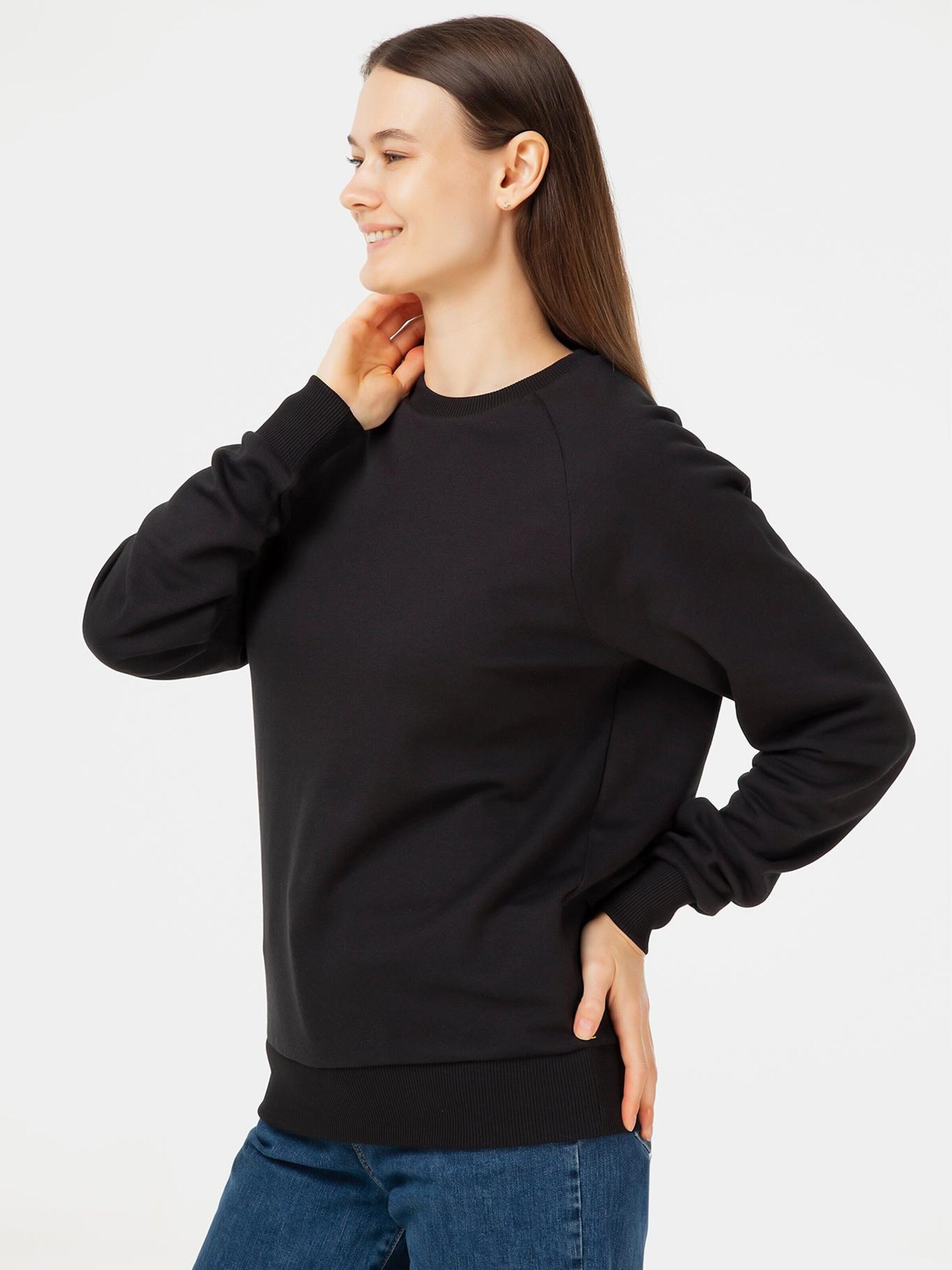 evermind Sweatshirt in Black