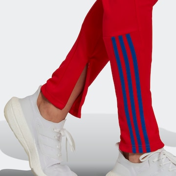 ADIDAS SPORTSWEAR - Fato de desporto ' Zipped' em vermelho