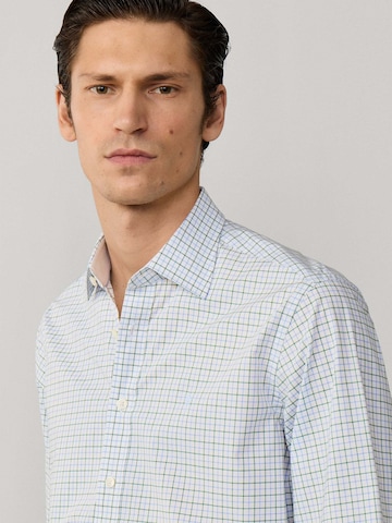 Coupe regular Chemise 'POPLIN TATTERSALL' Hackett London en blanc