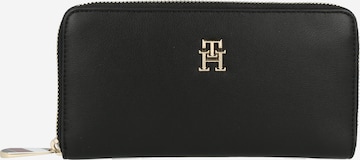 TOMMY HILFIGER Wallet 'Poppy' in Black: front